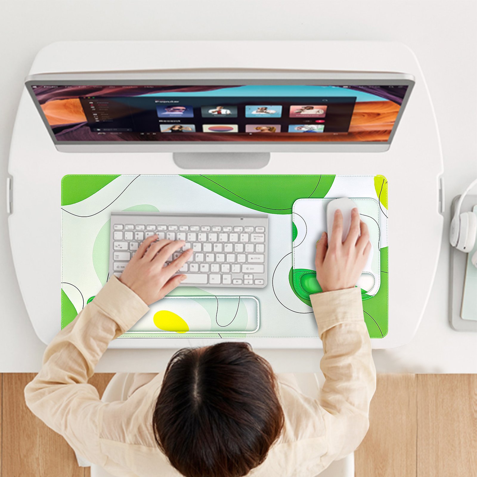 3-in-1 Leather Desk Pad Set with Wrist Supports detail