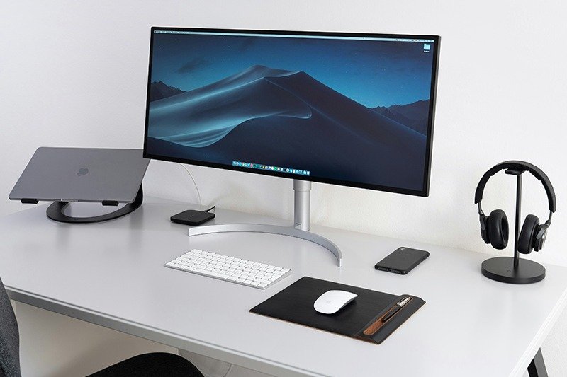 Custom Logo Waterproof Leather Multifunction Desk Pad product detail 7