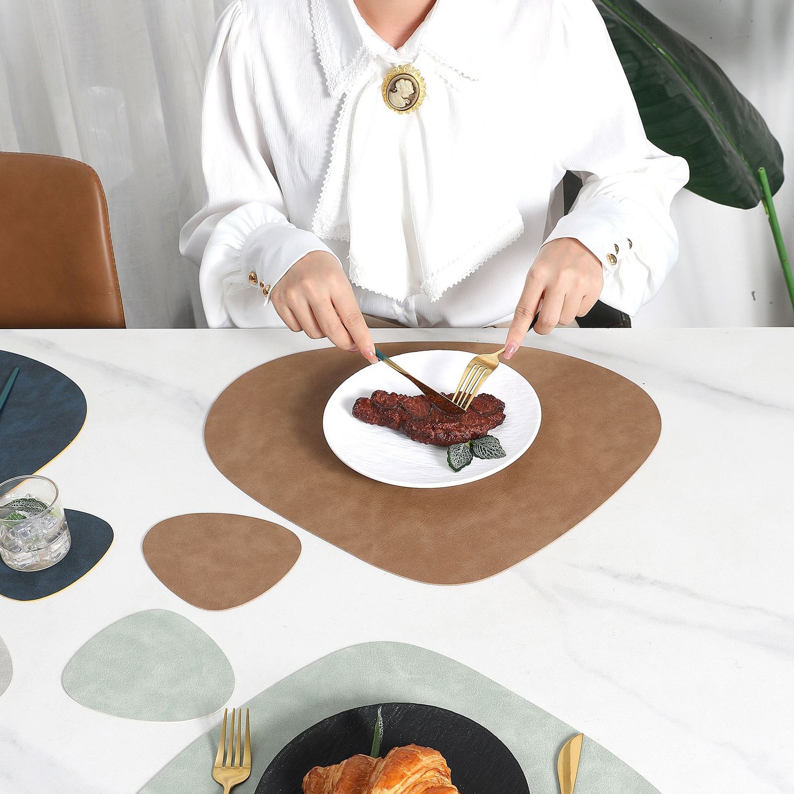 Custom Cowhide Grain Teardrop Leather Placemat detail